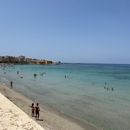 Appartement Galli Beach House Sicily à Trapani Extérieur photo